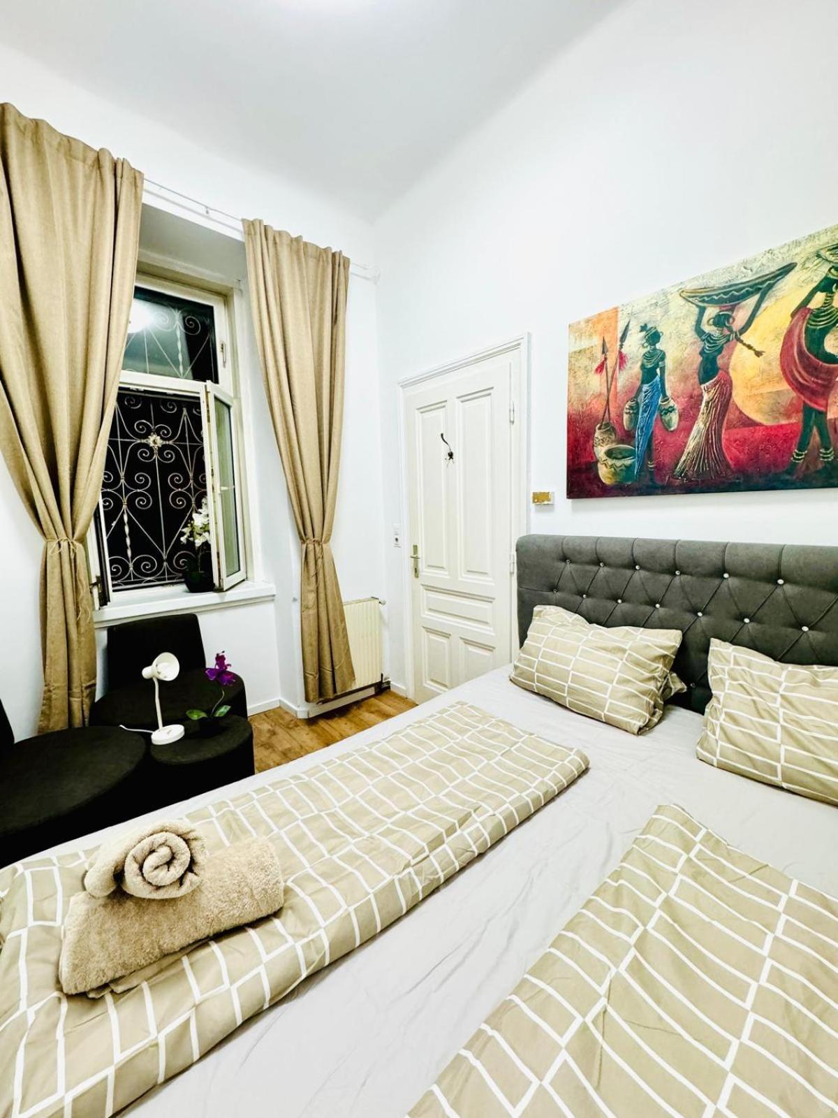 Cozy 9br Shared Apartment, Only 12min Walk To Augarten Apartment Wien