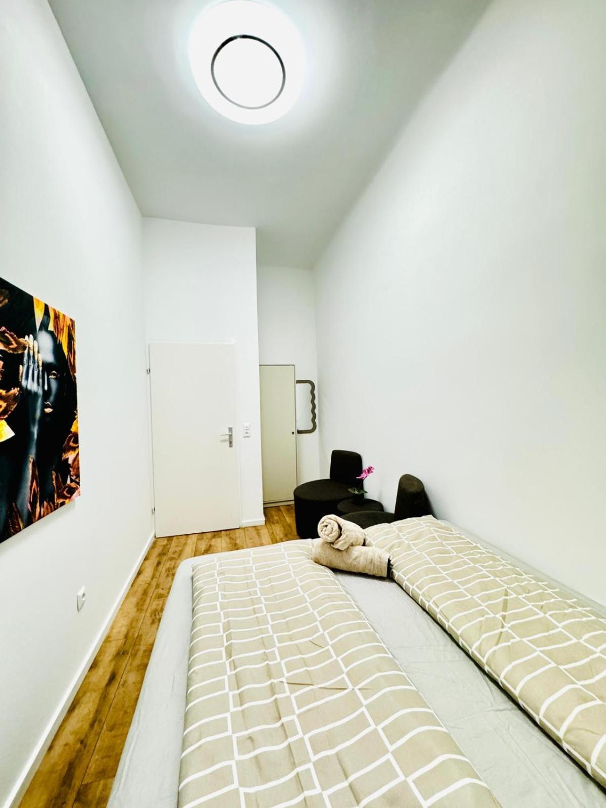 Cozy 9br Shared Apartment, Only 12min Walk To Augarten * Wien