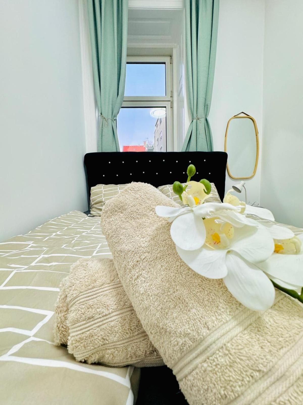 Apartment Cozy 9br Shared Apartment, Only 12min Walk To Augarten Wien