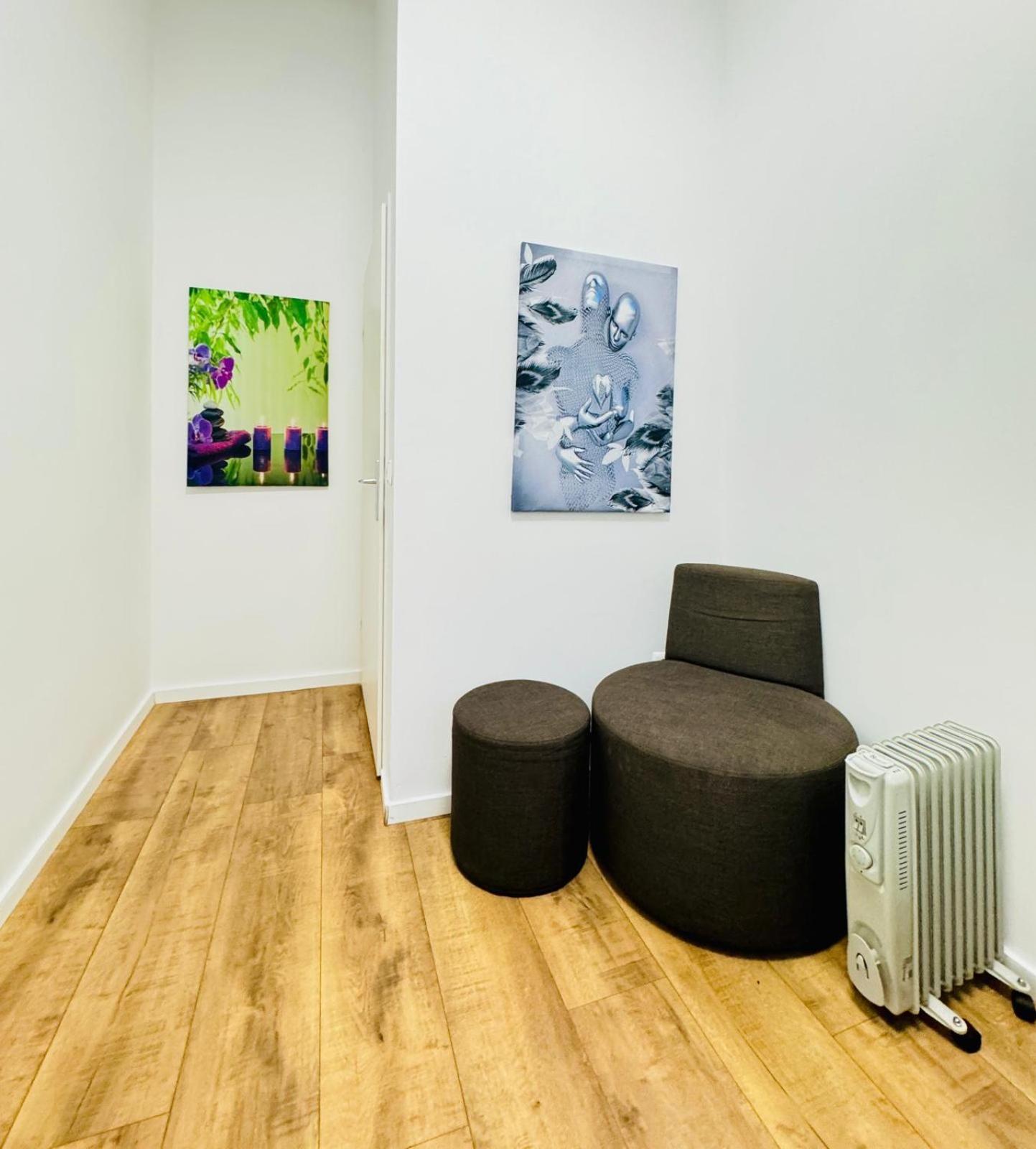 Cozy 9br Shared Apartment, Only 12min Walk To Augarten Wien