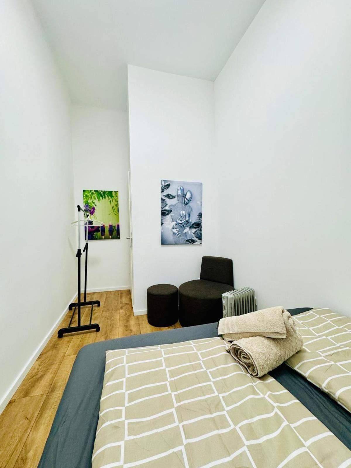 Cozy 9br Shared Apartment, Only 12min Walk To Augarten * Wien