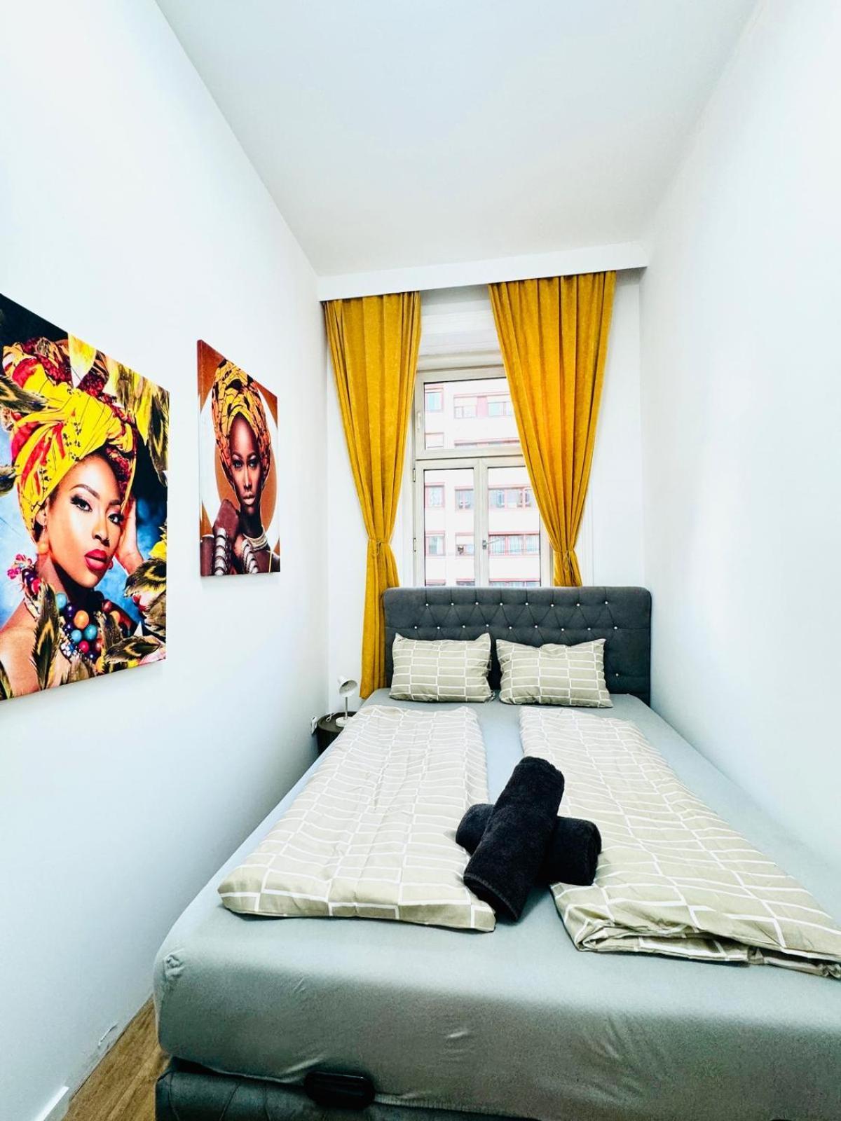 Cozy 9br Shared Apartment, Only 12min Walk To Augarten Apartment Wien